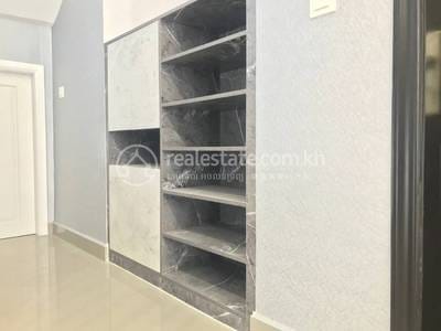 วิลล่า สำหรับเช่า 6 ห้องนอน ราคา $5,000