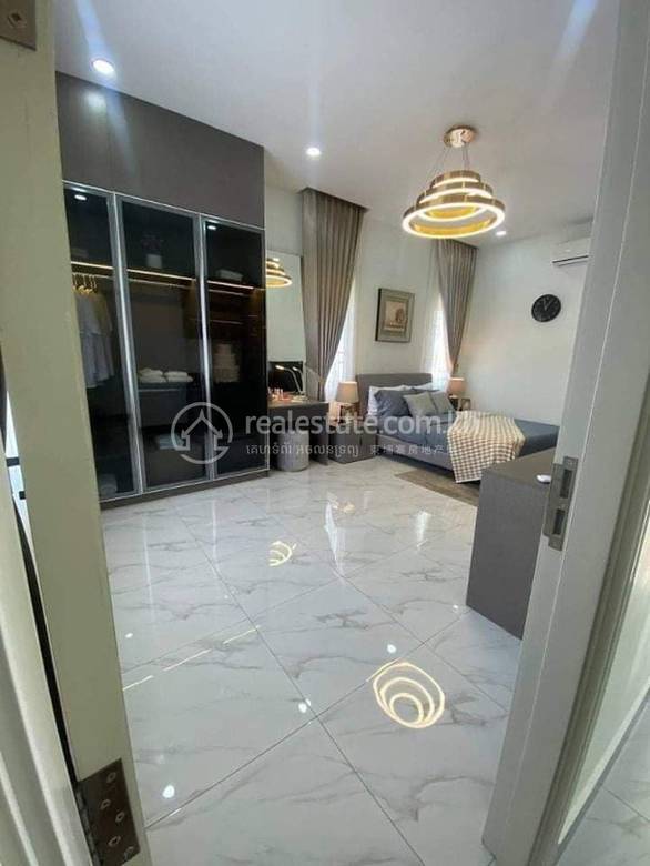 Chbar Ampov联排住宅出售，价格$89,900