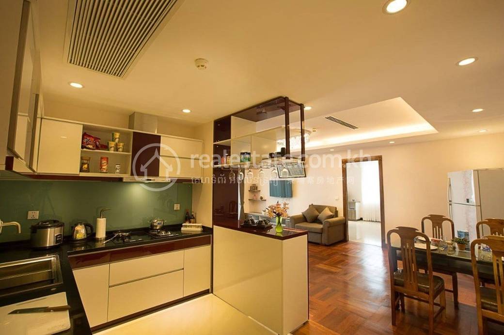 160 sqm Living Size Apartment For Rent in Boeng Keng Kang