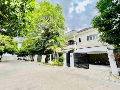 Tonle Bassac, Chamkarmon, Phnom Penh