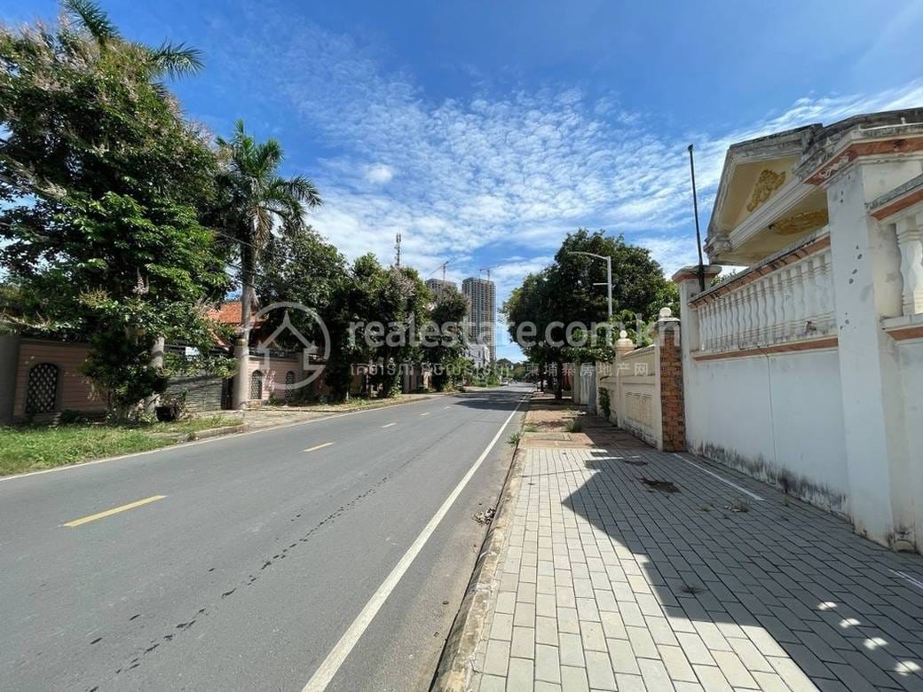 Chroy Changvar Chroy Changvar에 있는 Lot For Sale & Rent
