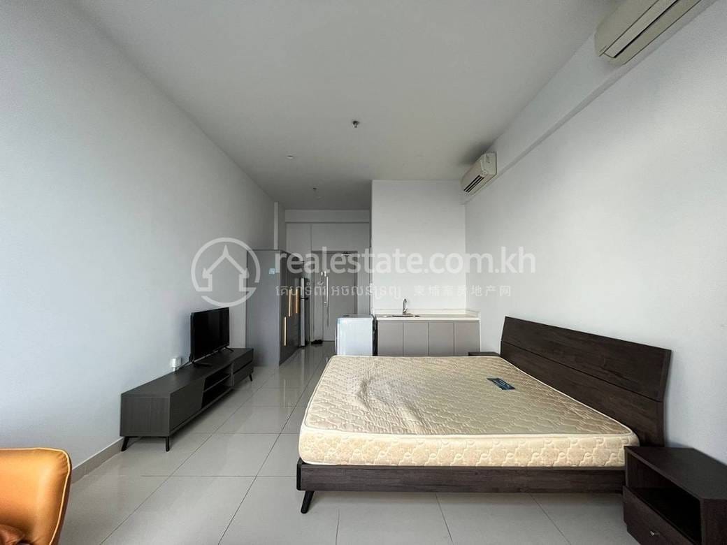 Chamkarmon Condo K pronájmu in Tonle Bassac Chamkarmon $400