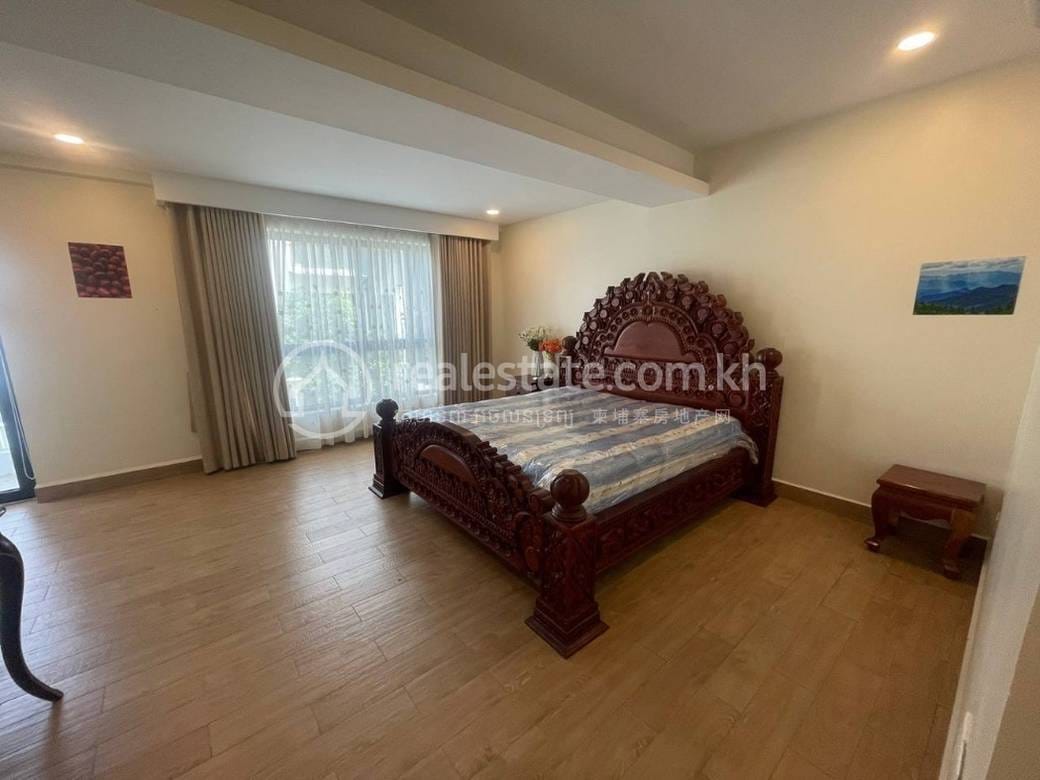 វីឡា សំរាប់ជួល នៅDaun Penh តម្លៃ $3,500