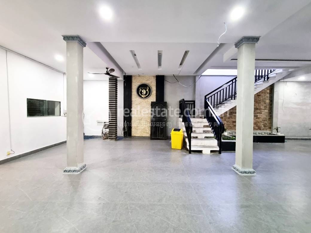 Chakto Mukh Hotel For Rent in Chakto Mukh
