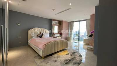 The Penthouse Residence | Tonle Bassac Condo For Sale in Tonle Bassac