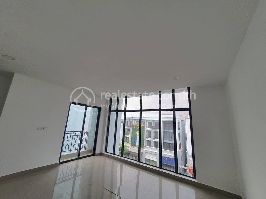 Meanchey排屋出售，价格$580,000