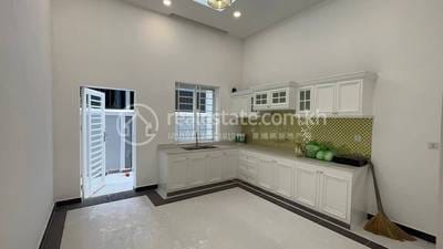 Khmuonh Flat House For Sale in Khmuonh