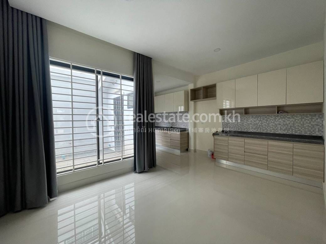 Chbar Ampov别墅出租，价格$700