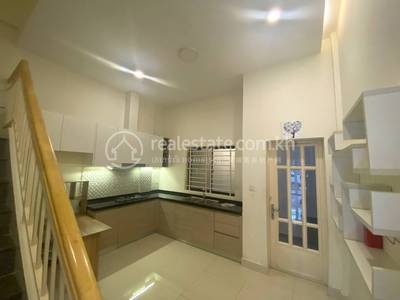 $550 Maison-boutique
