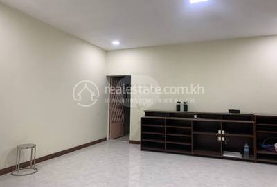  , Tonle Bassac, Chamkarmon, プノンペン