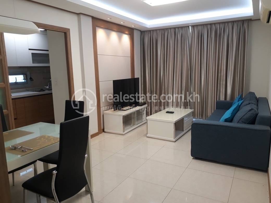 De Castle Royal Condominium | ខុនដូ For Sale & Rent មានកន្លែងចតរថយន្ត 1