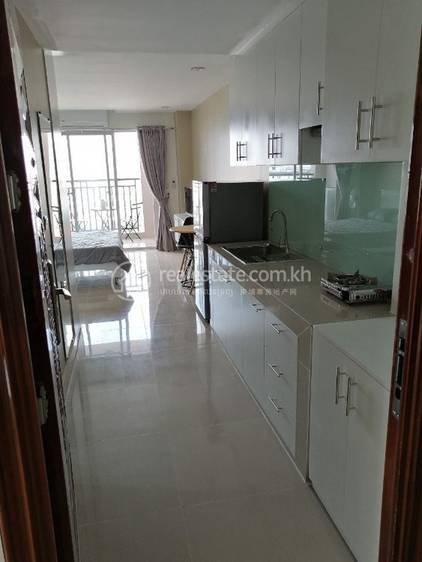 带1个停车位的套房出租