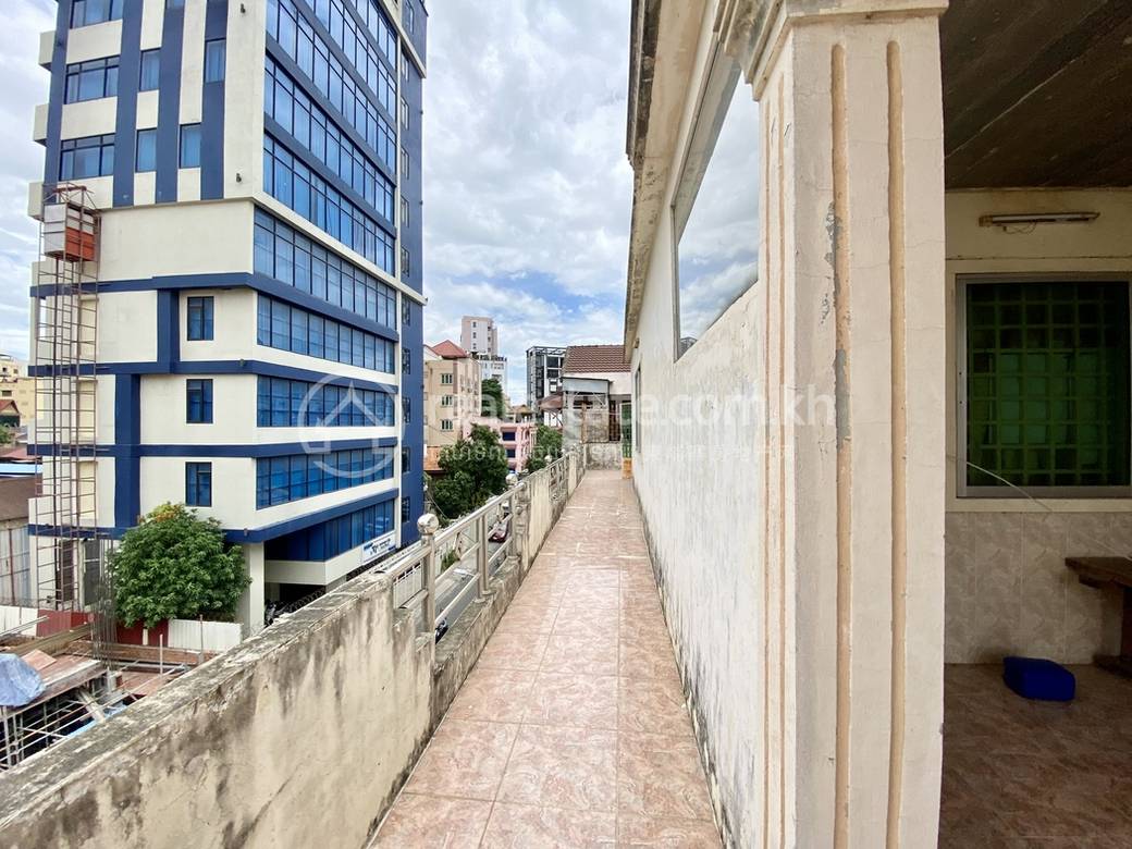 Flat For Sale in Chamkarmon $950,000