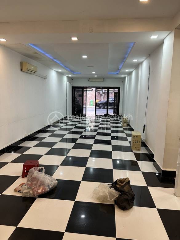 $700 店屋