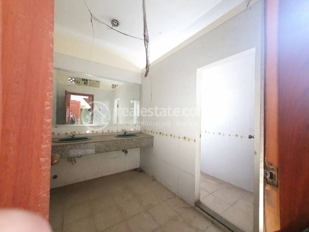 House and lot For Rent in Kampucheakrom, Tuek L'ak 1, Toul Kork, Phnom Penh