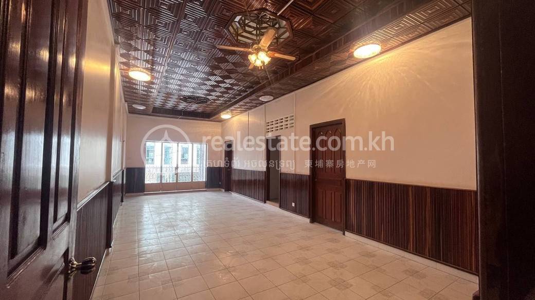 ផ្ទះ តម្លៃ $4,500