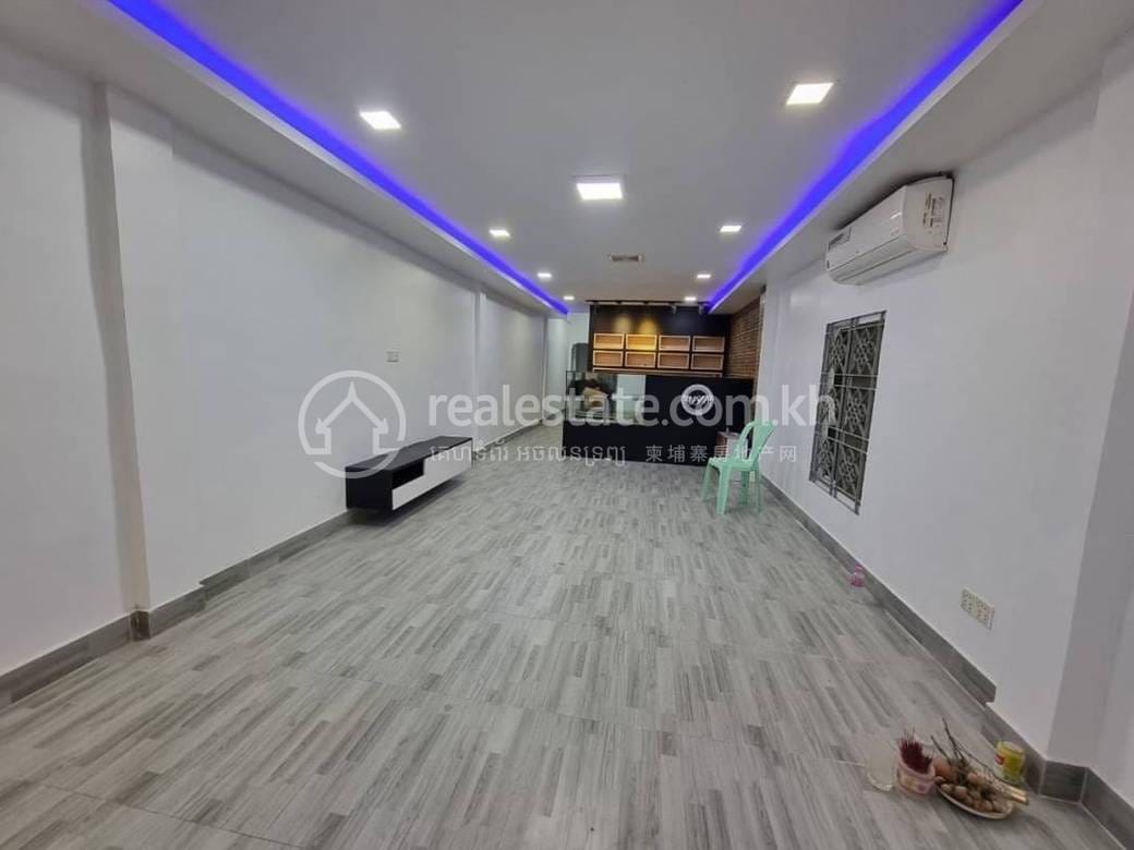 店屋出租，位于万景岗2分区（BKK2), 波哥堪, 金边