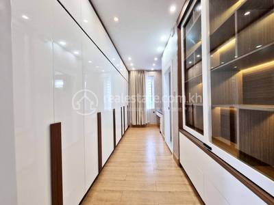  , Nirouth, Chbar Ampov, พนมเปญ