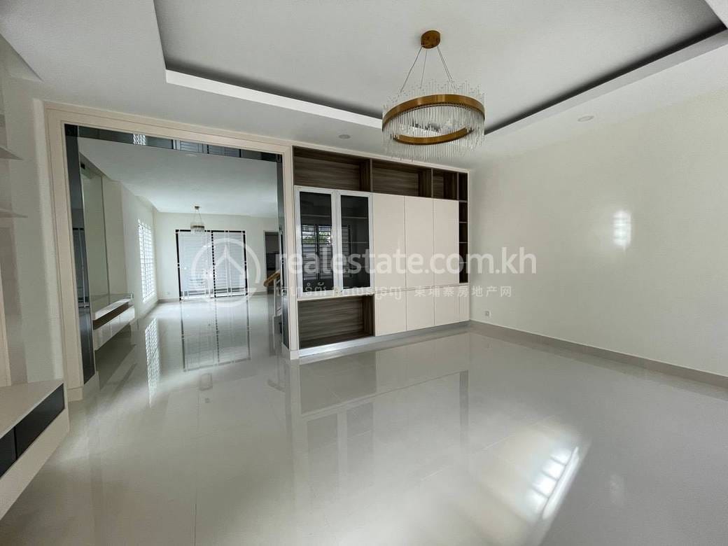 วิลล่าแฝด ราคา $345,000