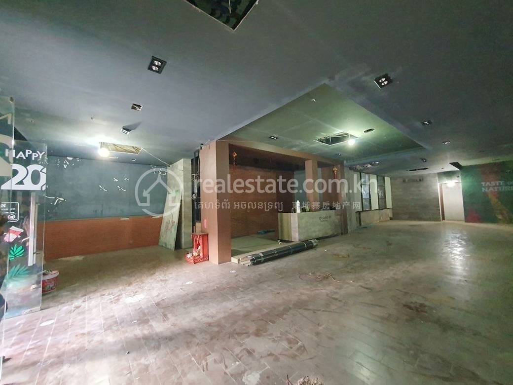 Shophouse K pronájmu in Tuek L'ak 3, Toul Kork, Phnom Penh