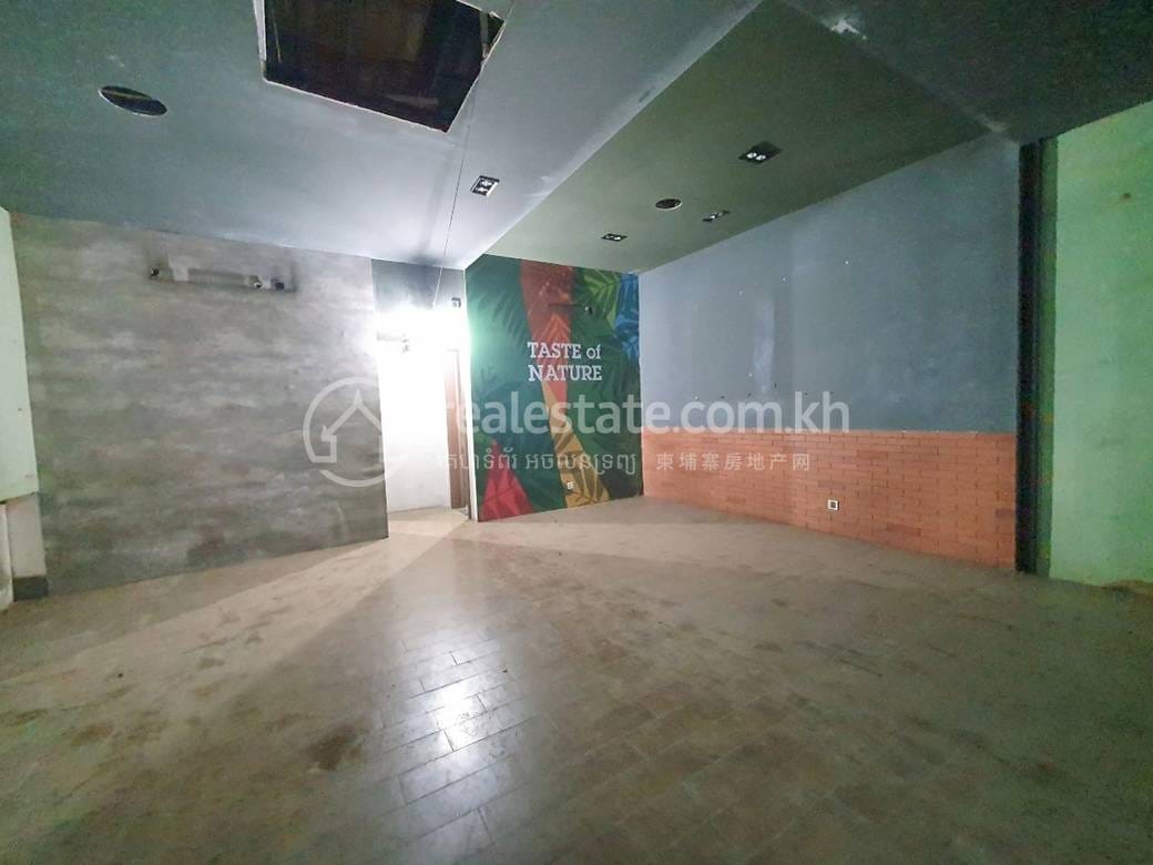 Tuek L'ak 3 Shophouse K pronájmu in Tuek L'ak 3