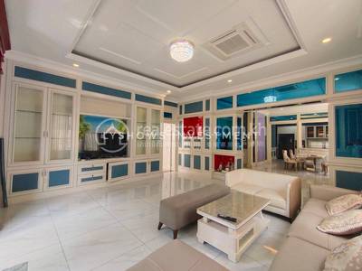residential Villa for rent ใน Nirouth รหัส 233848
