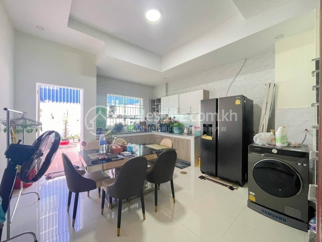 Dangkao联排住宅出售，价格$125,000