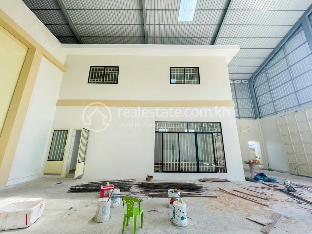 ឃ្លាំង តម្លៃ $3,600