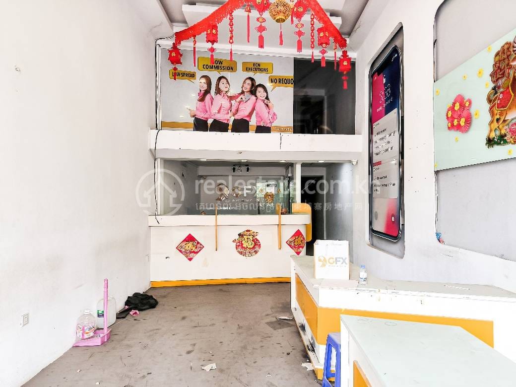 Toul Kork80平方米使用面积店屋出售