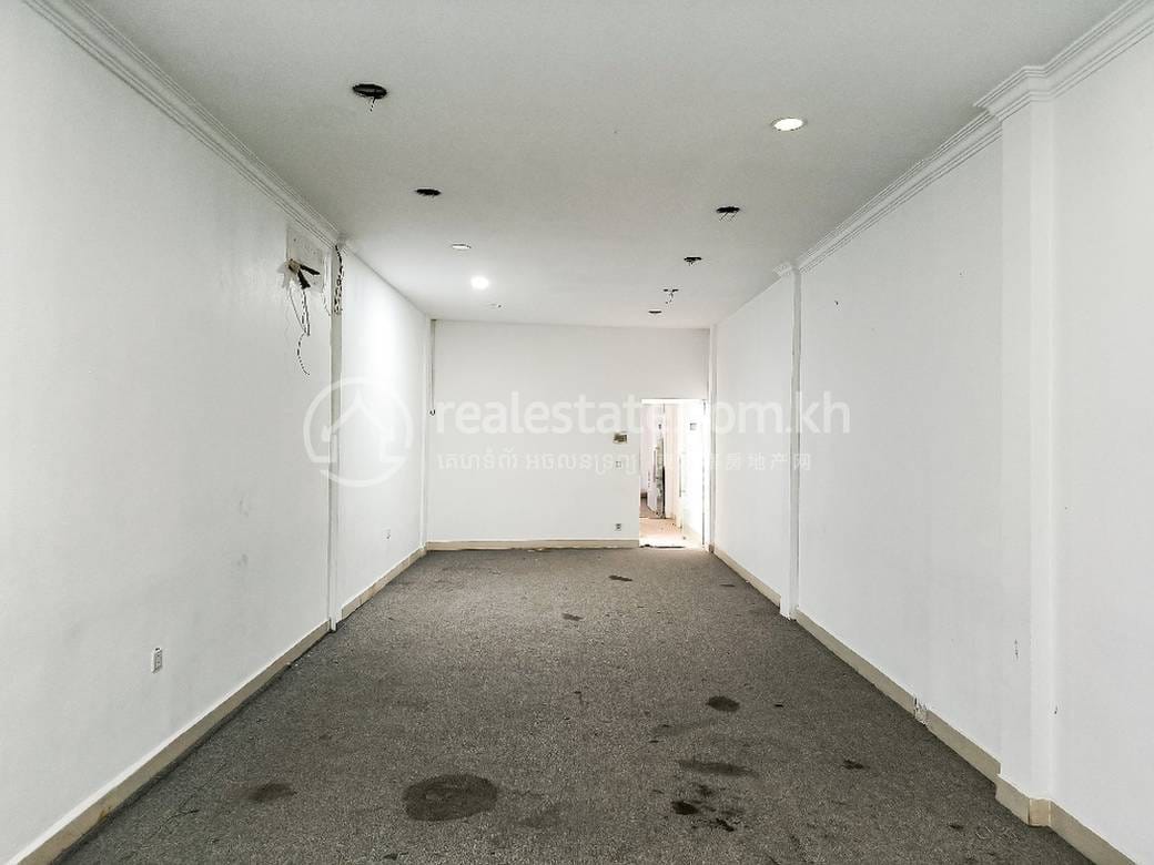 Toul Kork店屋出售，价格$700,000