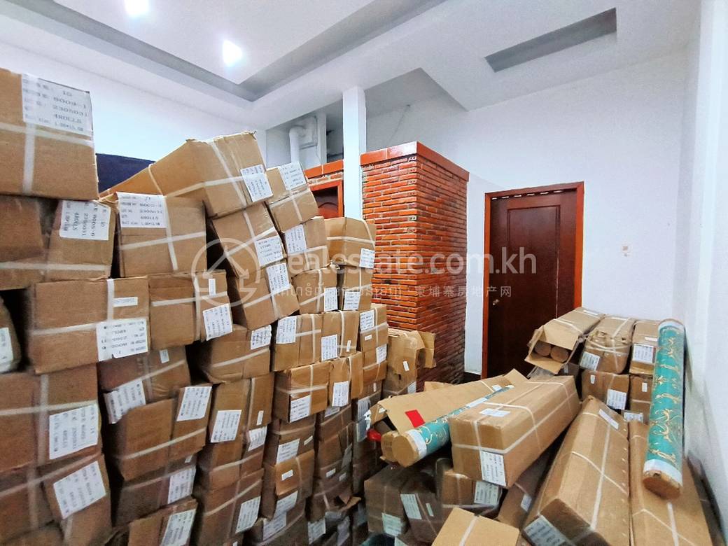 ផ្ទះលក់ដូរ សំរាប់លក់ នៅToul Kork តម្លៃ $400,000