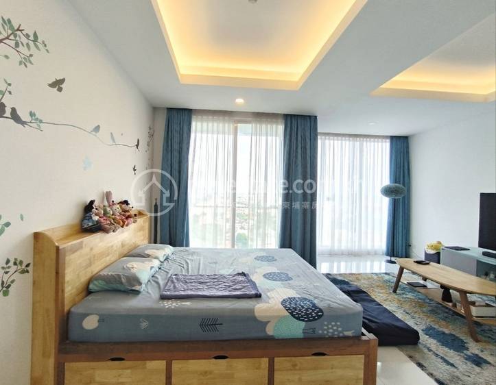 Condo Na prodej in Chamkarmon $125,000