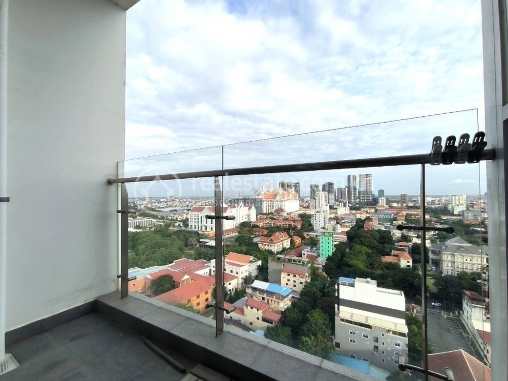 Tonle Bassac Condo Na prodej in Tonle Bassac