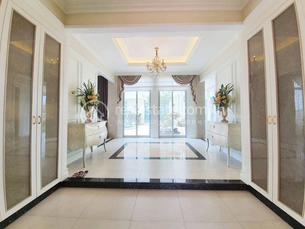 Villa For Sale in Russey Keo $3,000,000
