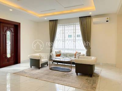 Chbar Ampov Villa For Sale & Rent à Chbar Ampov
