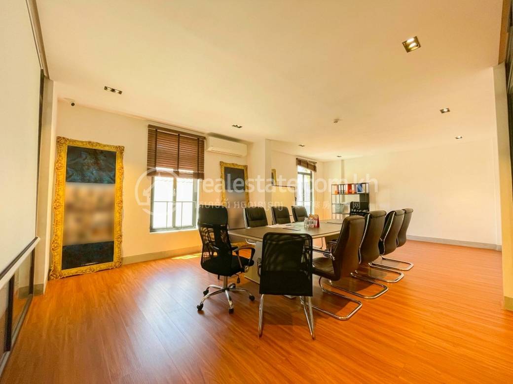 Boeng Keng Kang Villa For Rent in Boeng Keng Kang
