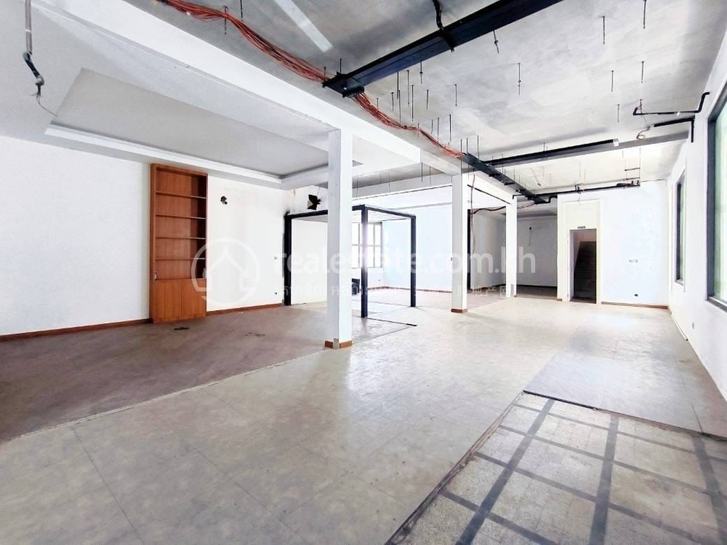 대지면적 561㎡ House and lot 임대 - $7,000