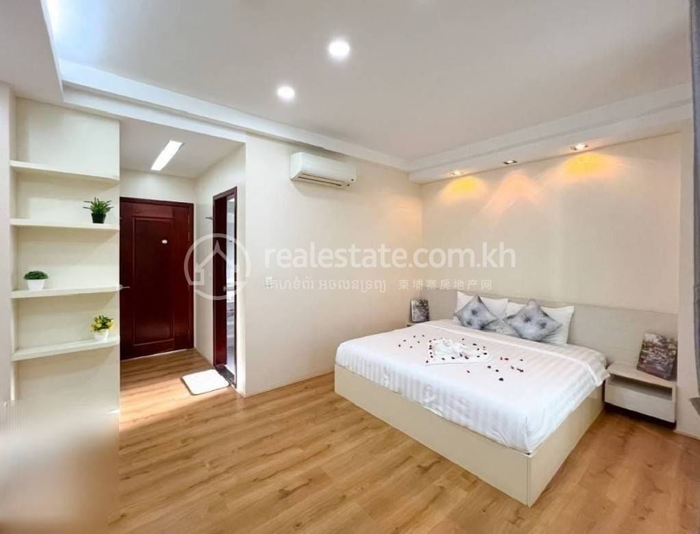 Apartment For Rent with 2 Parking Space