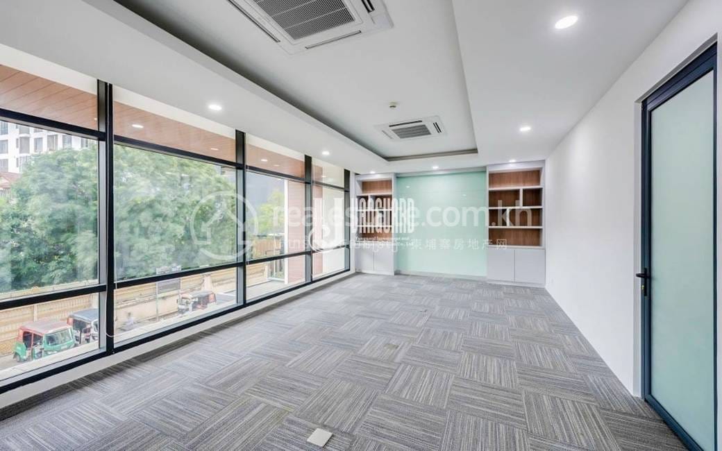 อาคารสำนักงาน สำหรับเช่า ใน, โตนเลบาสัก, จัมการมอน, พนมเปญ