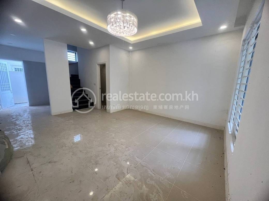 Sen Sok联排住宅出售，价格$115,000