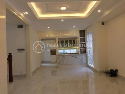 ចាក់អង្រែលើ, មានជ័យ, ភ្នំពេញ