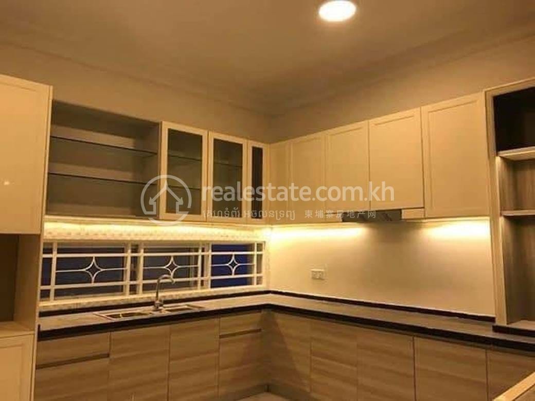Meanchey别墅出租，价格$5,000
