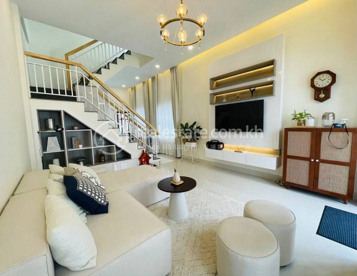 Villa For Sale in Chbar Ampov $158,000