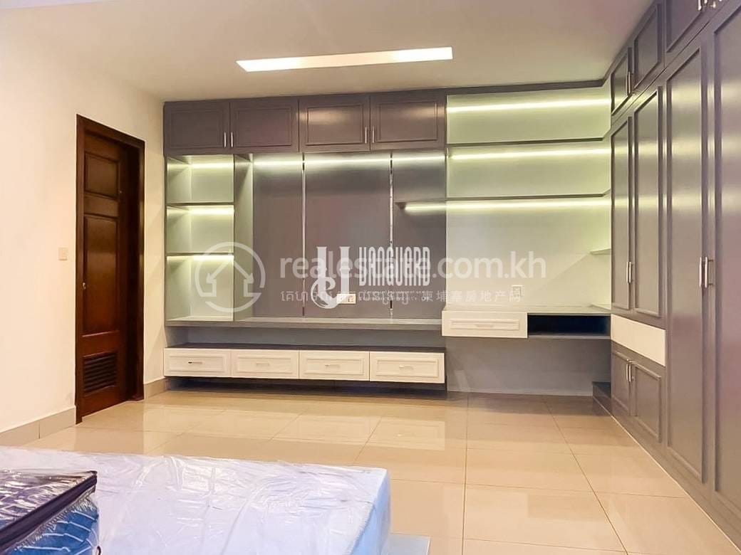 Sen Sok双子别墅出租，价格$1,700
