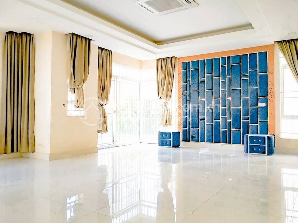 Phnom Penh Thmey Villa For Rent in Phnom Penh Thmey
