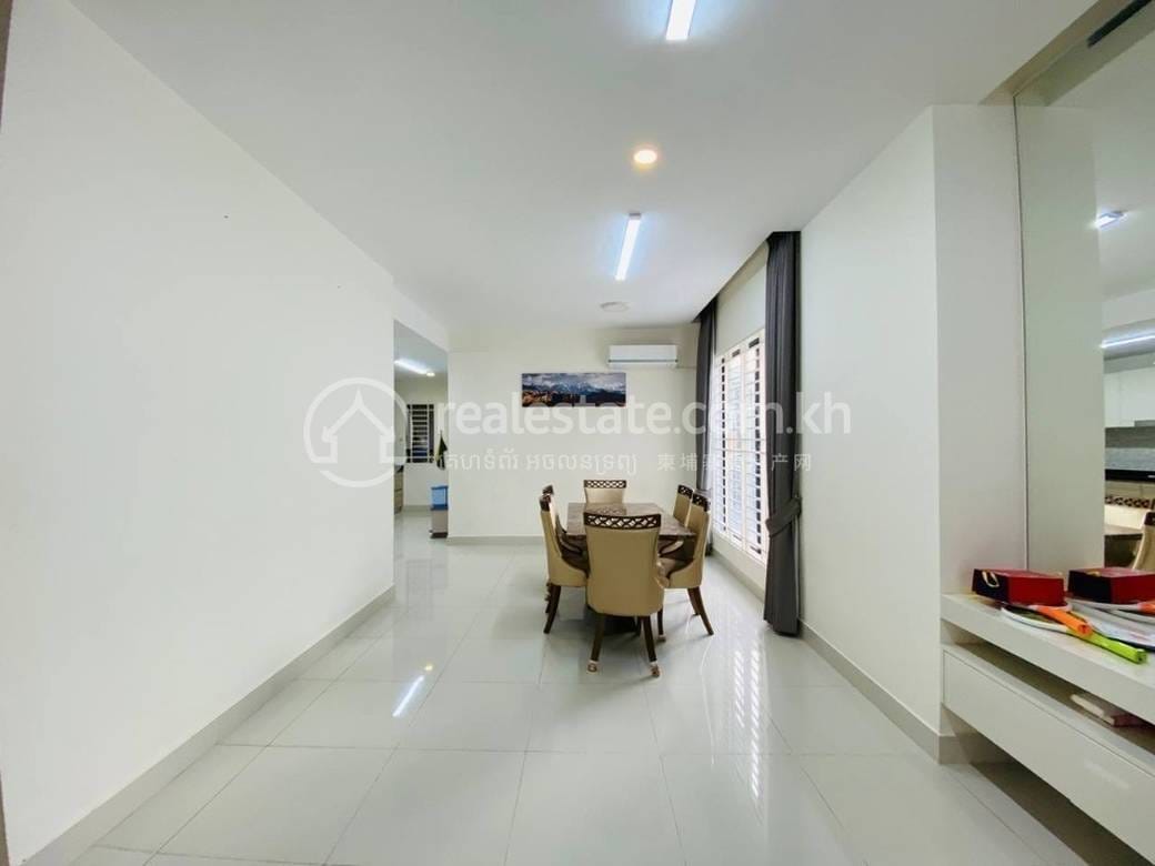 Meanchey双子别墅出售，价格$460,000
