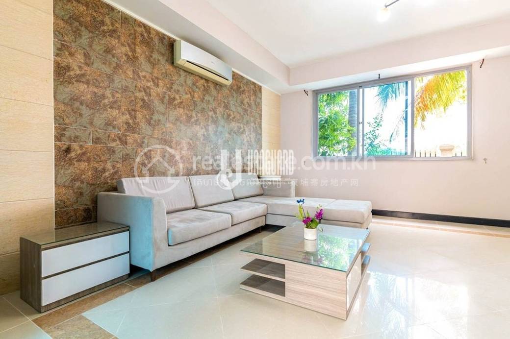 Villa For Rent with 2 Parking Space