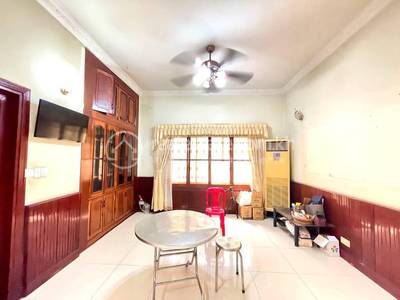 BKK 1 Villa For Rent in BKK 1