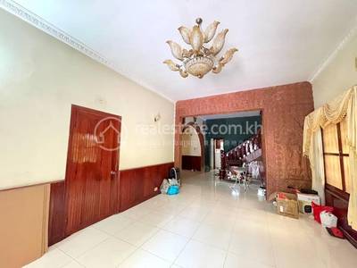 Boeng Keng Kang Villa For Rent in Boeng Keng Kang