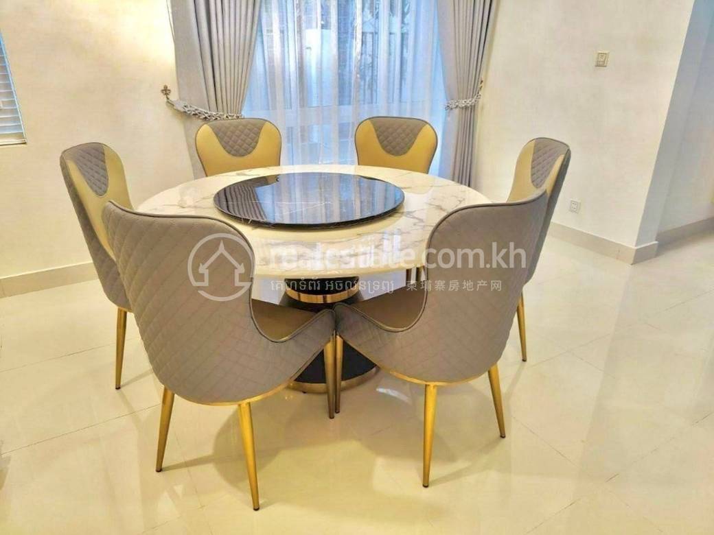 Villa For Sale in Nirouth, Chbar Ampov, Phnom Penh